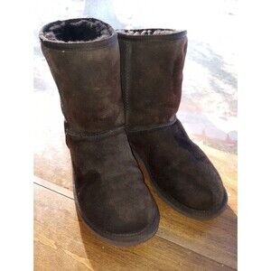 UGG Australia Womens US 8 Classic Short #5825 Brown Mid Calf Winter Boots Snow